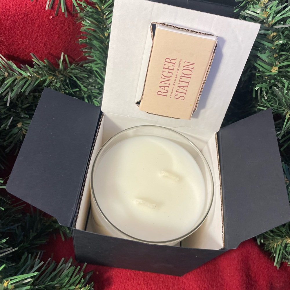 Ranger Station Cowboy Christmas Candle Limited Edition RARE NEW NIB - Picture 6 of 16